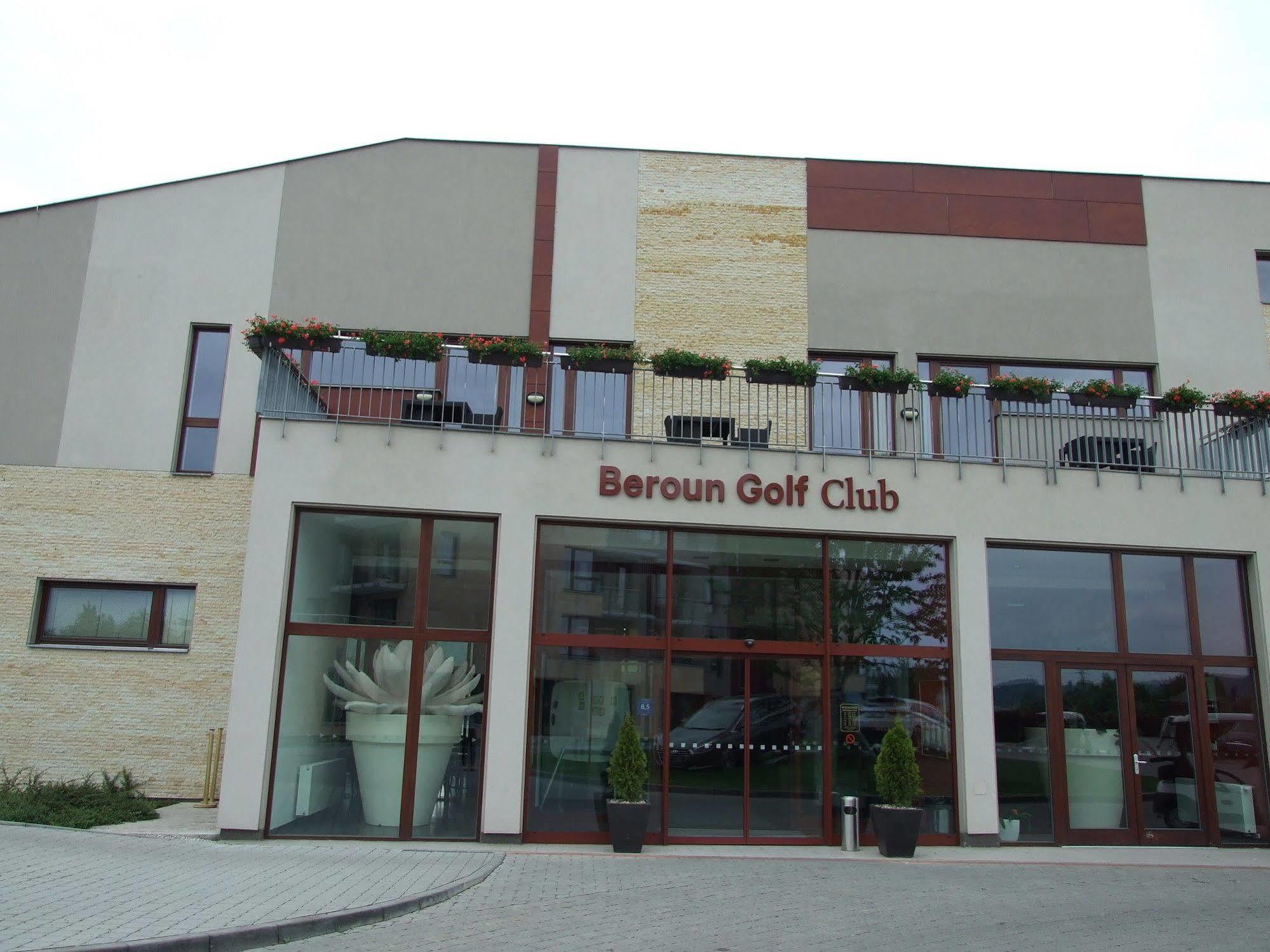 Hotel Beroun Golf Club المظهر الخارجي الصورة